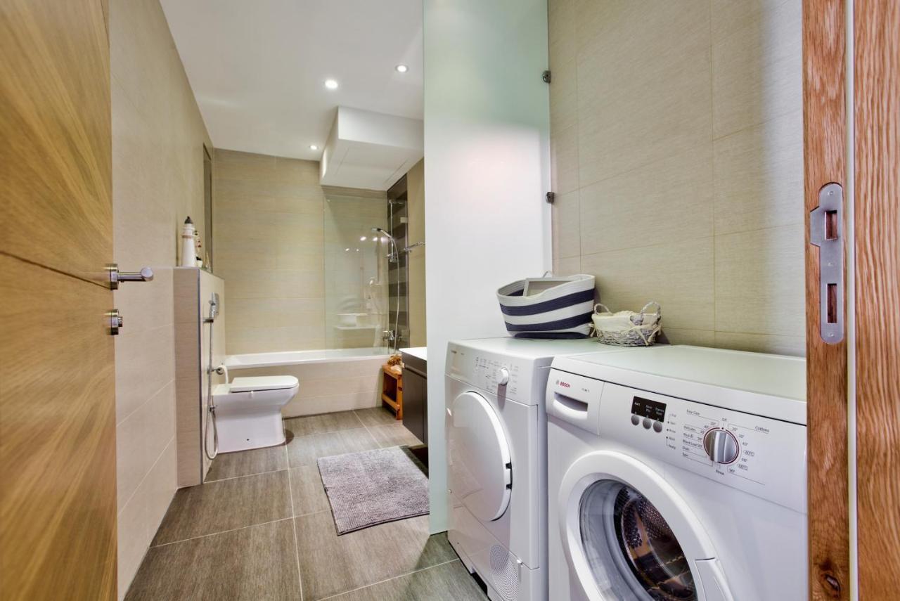 Bright And Central 2 Bedroom Apartment In Сліма Екстер'єр фото