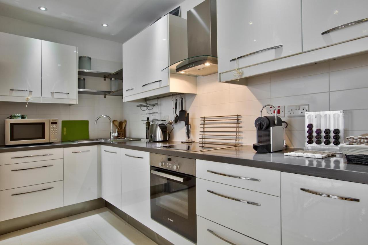 Bright And Central 2 Bedroom Apartment In Сліма Екстер'єр фото