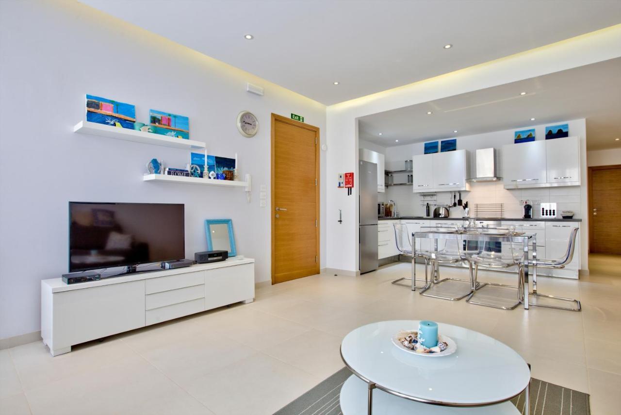 Bright And Central 2 Bedroom Apartment In Сліма Екстер'єр фото