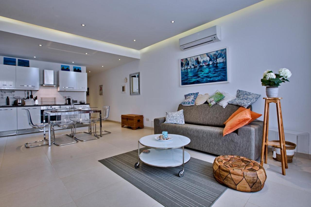 Bright And Central 2 Bedroom Apartment In Сліма Екстер'єр фото